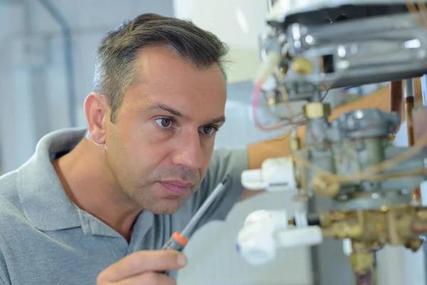 HVAC Spring Solutions for Fast, Reliable Heating and Cooling Services